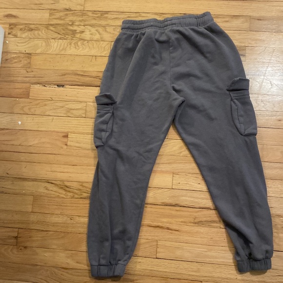 Grey h&m cargo sweatpants - Picture 2 of 2